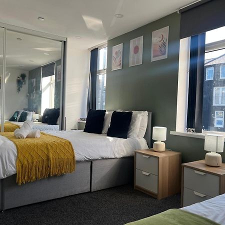 City Centre Location! For Business And Leisure! 5/6 Guests Cardiff Buitenkant foto