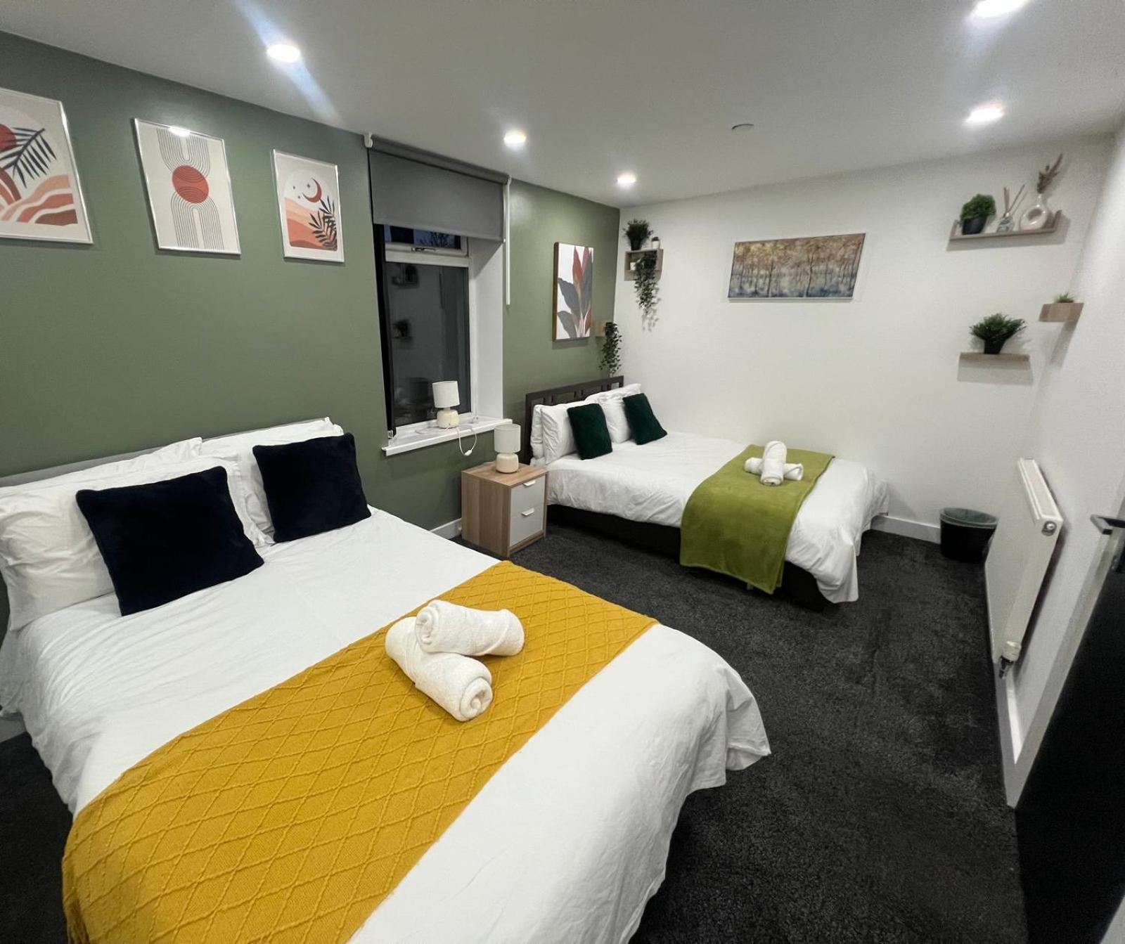 City Centre Location! For Business And Leisure! 5/6 Guests Cardiff Buitenkant foto